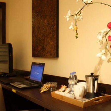 Grand Hotel Beirut Eksteriør billede