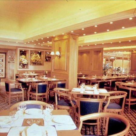 Grand Hotel Beirut Eksteriør billede