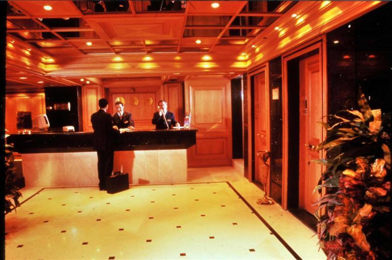 Grand Hotel Beirut Eksteriør billede